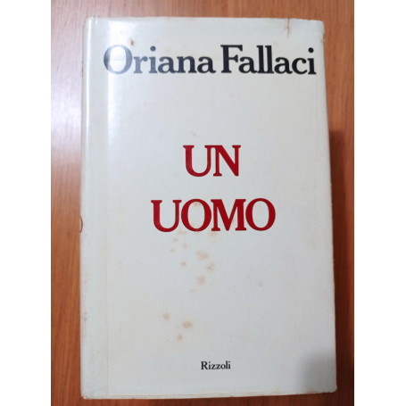 Un uomo