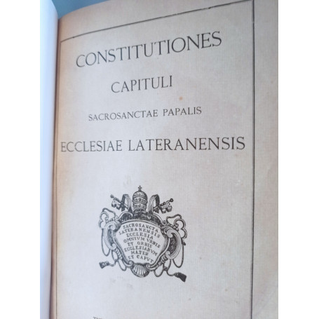 Constitutiones capituli sacrosanctae papalis ellesiae Lateranensis