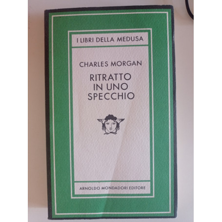 Ritratto in uno specchio