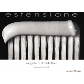 Estensione. Fotografie di Daniele Duca. Ediz. italiana e inglese